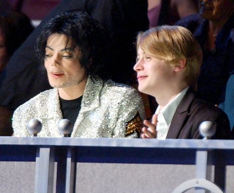 Macaulay Culkin contó la charla secreta que tuvo con Michael Jackson en un baño del juzgado cuando testificó en su defensa