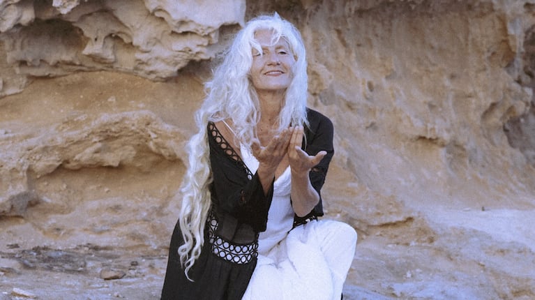 Maia Mónaco presenta “Tierra Ceremonia”, su nuevo álbum