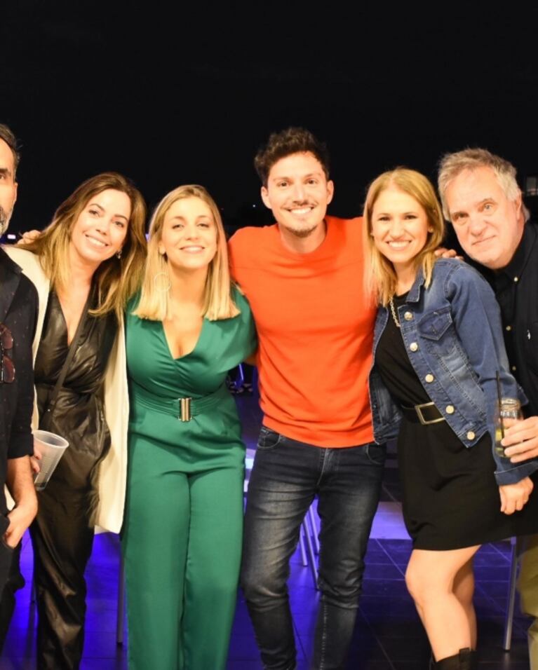 Maite Peñoñori celebró sus 30 años rodeada de amigos y colegas: "Alta noche"