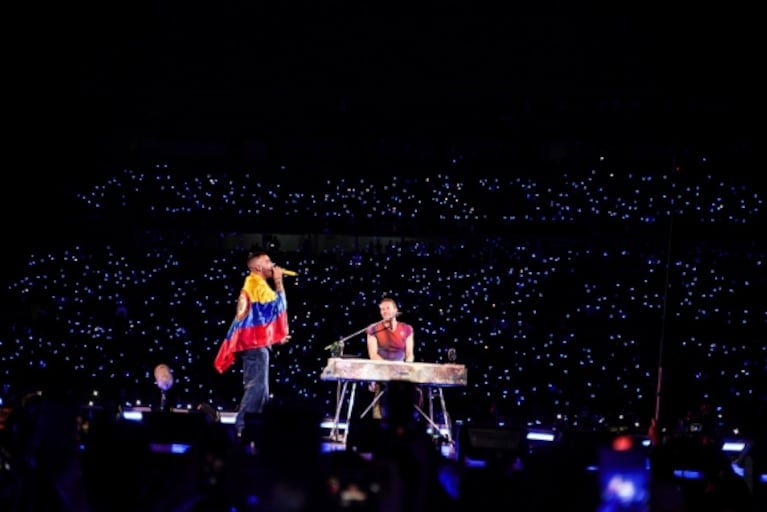 Manuel Turizo y Coldplay cantaron juntos La Bachata: noche mágica en Bogotá