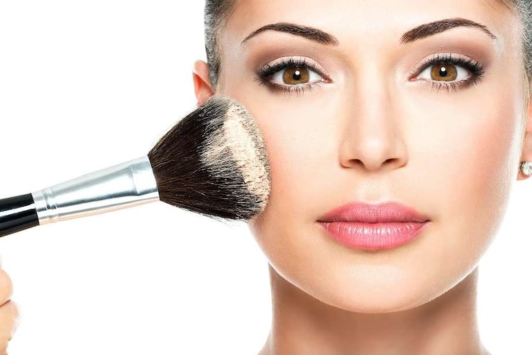 Maquillaje natural para el cuidado de la piel   