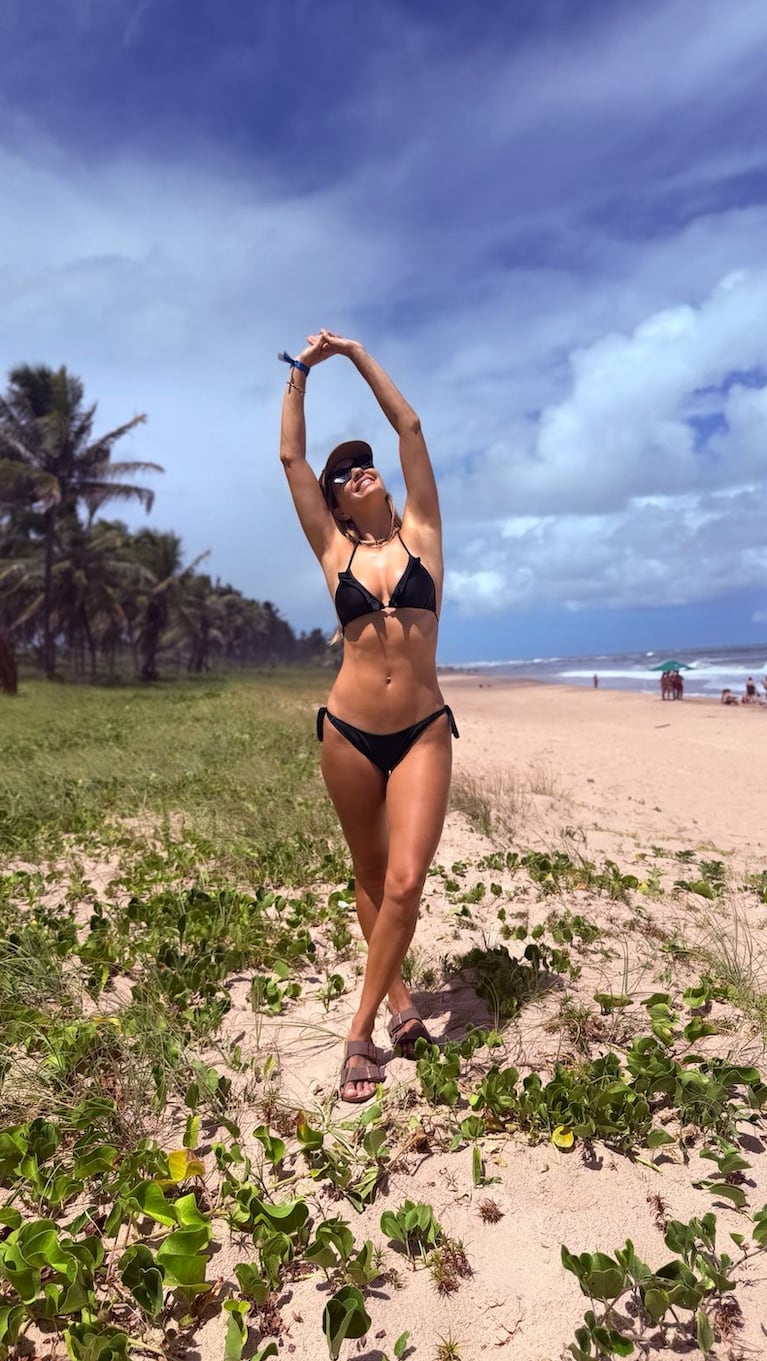 Marcela Kloosterboer: dos piezas color negro