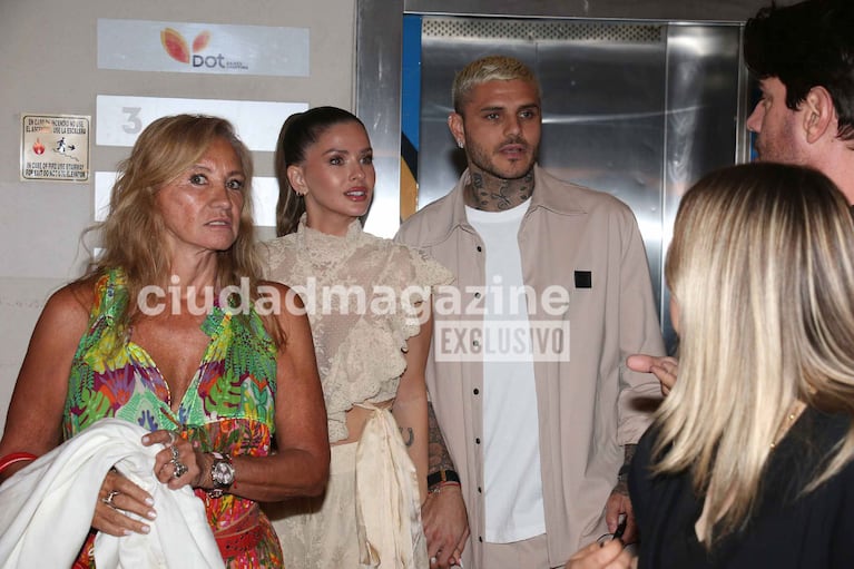 Marcela Riveiro, su hija la China Suárez y Mauro Icardi (Foto: Movilpress)