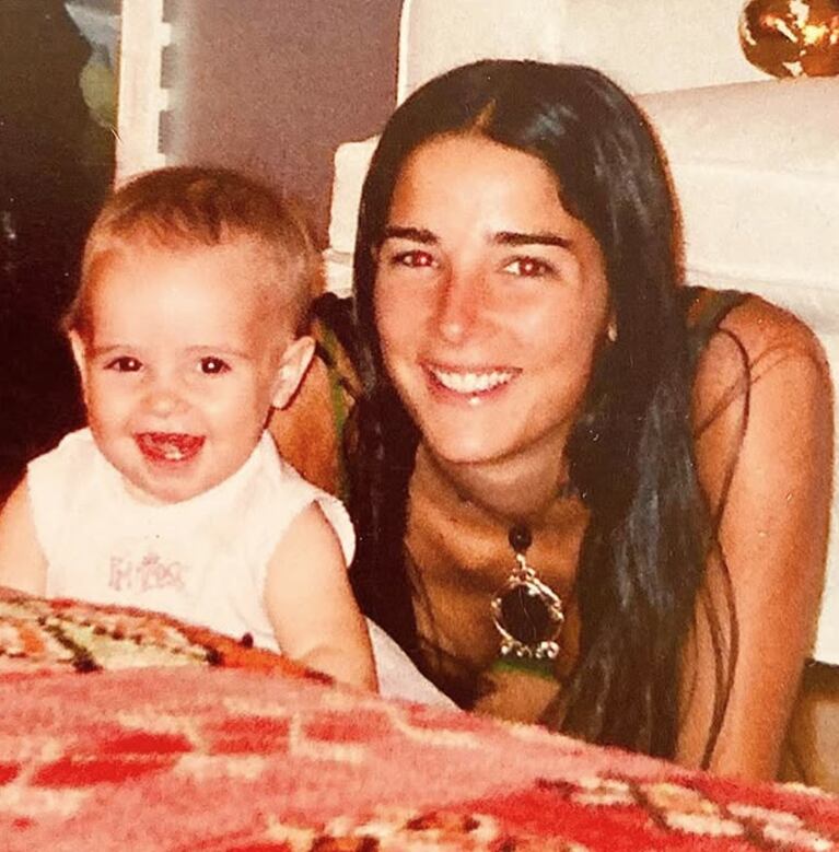 Marcela Tinayre sorprendió a Juana Viale en su cumpleaños. Foto: IG | soymarcelatinayre