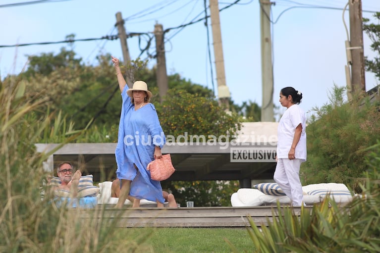 Marcela Tinayre y su saludo a los fotógrafos (RS Fotos)