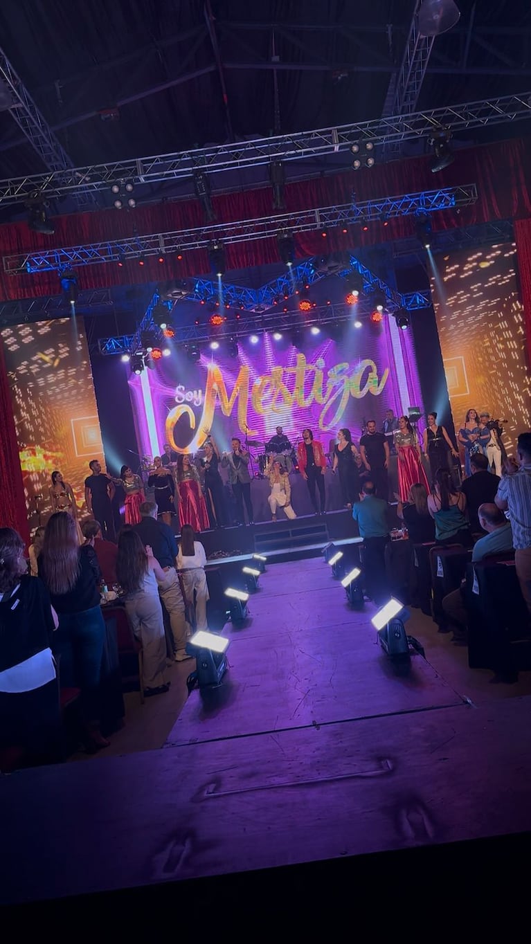 Marcelo Iripino y “Mestiza” debutaron a sala llena en Villa Carlos Paz