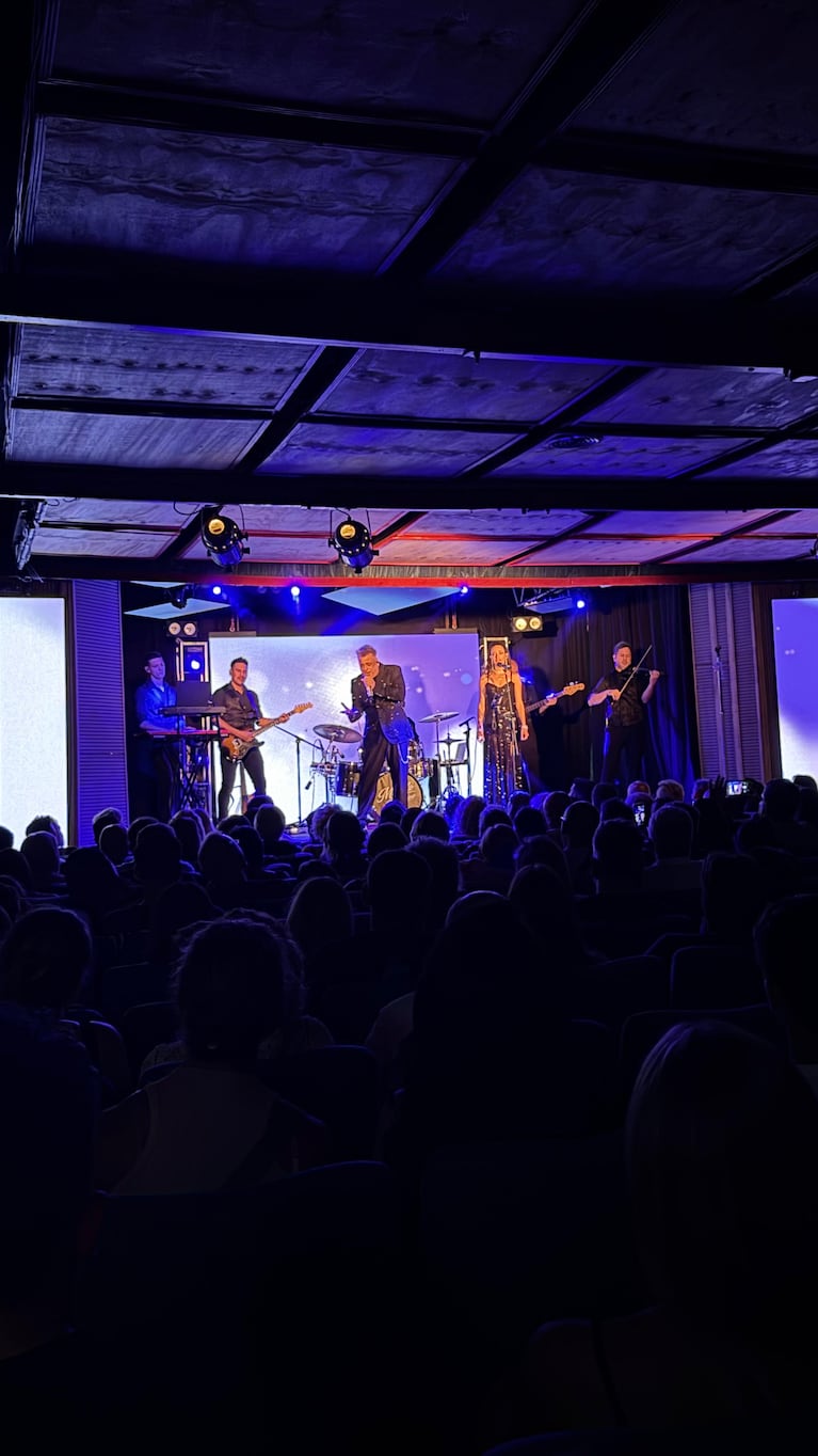 Marcelo Iripino y “Mestiza” debutaron a sala llena en Villa Carlos Paz