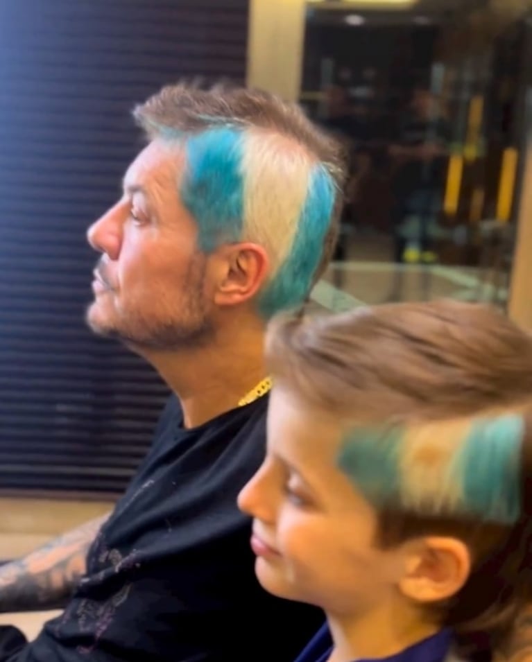 Marcelo Tinelli cumplió la promesa mundialista y se hizo un look bien argento con su hijo Lolo 