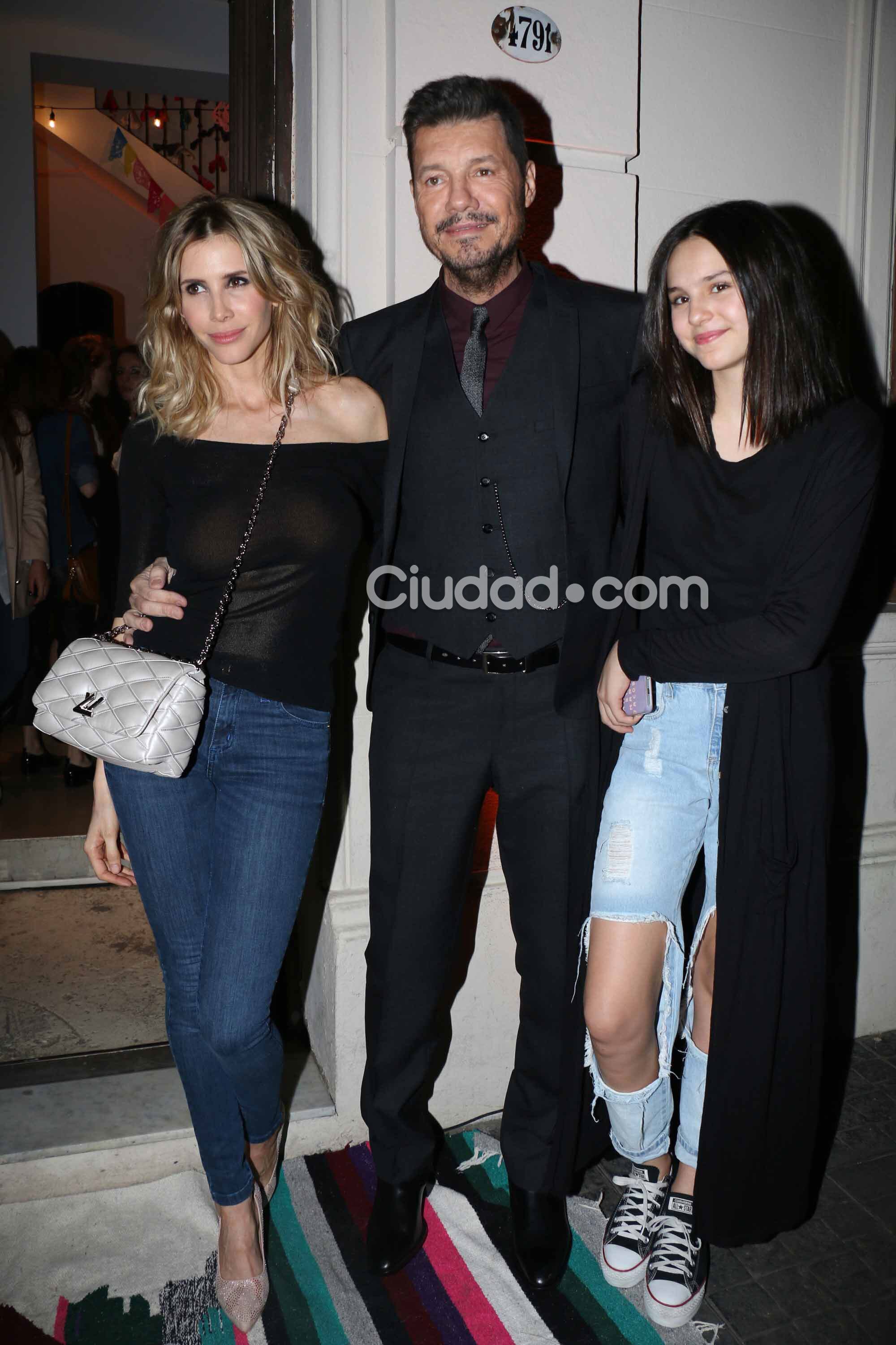 Marcelo Tinelli, Guille Valdés y Juana. (Foto: Movilpress)