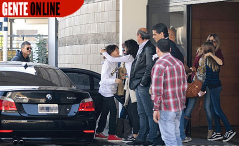 Marcelo Tinelli, Guillermina Valdés y sus hijos, en Punta (Foto: Gente). 