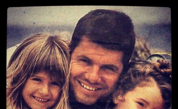 Marcelo Tinelli junto a sus hijas Candelaria y Micaela. (Foto: Twitter)