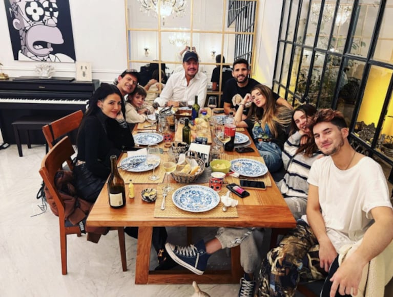 Marcelo Tinelli se mostró acompañado de su familia tras su separación de Guillermina Valdés