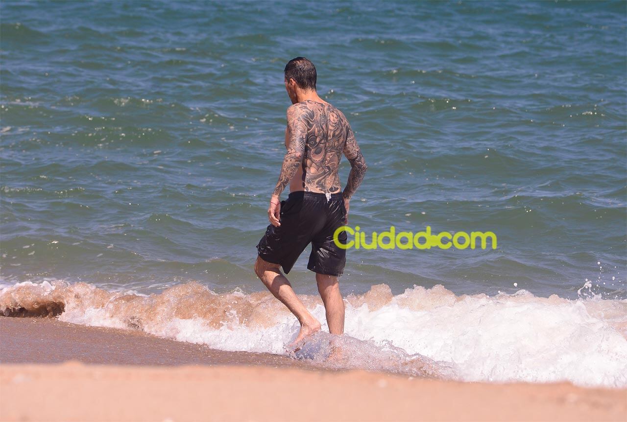 Marcelo Tinelli y Guillermina Valdes: amor y familia en Punta del Este (Fotos: TMPress). 