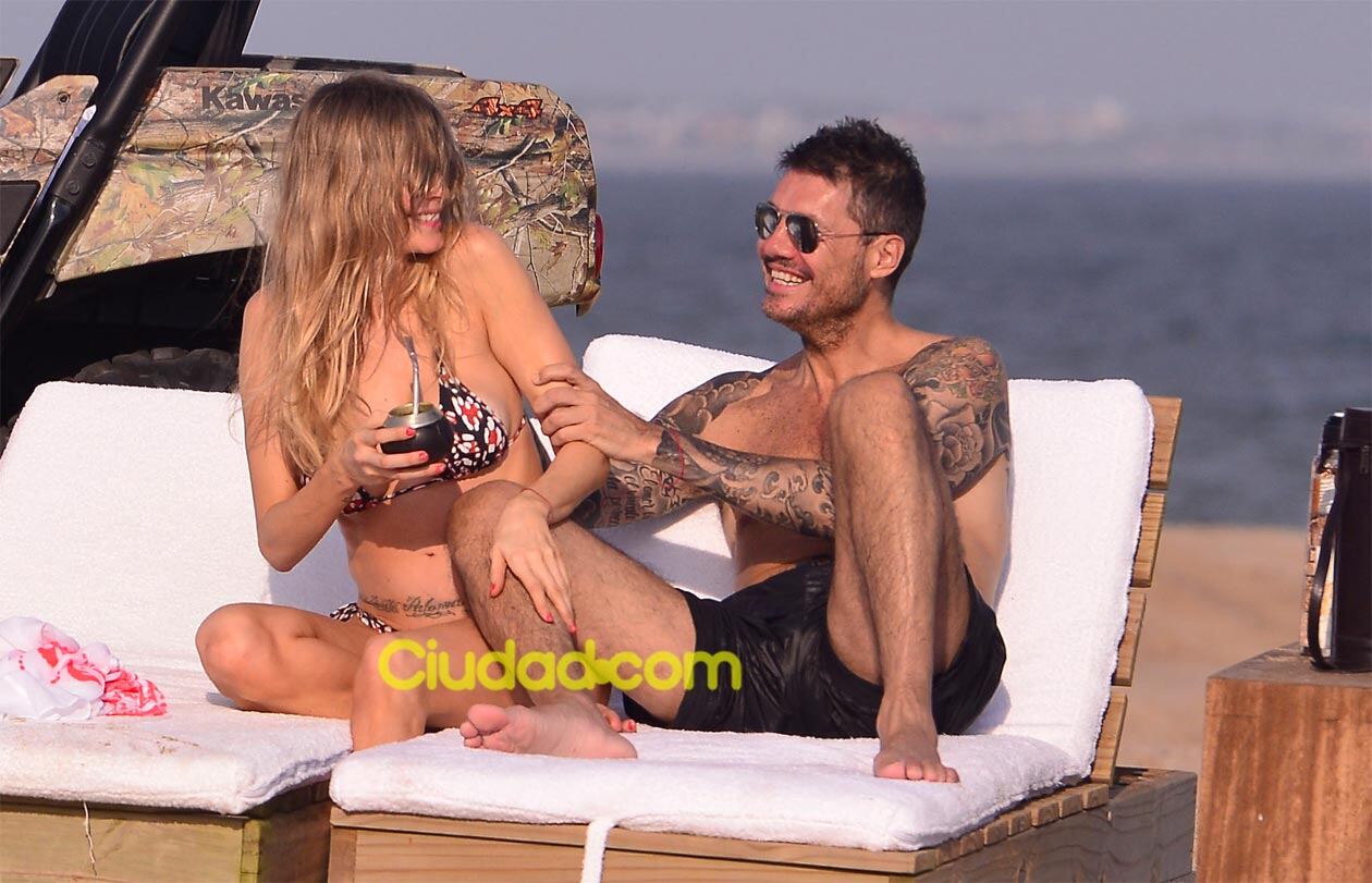 Marcelo Tinelli y Guillermina Valdes: amor y familia en Punta del Este (Fotos: TMPress). 