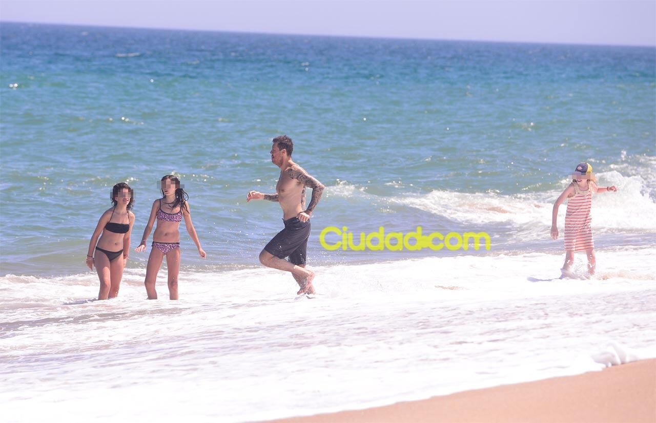 Marcelo Tinelli y Guillermina Valdes: amor y familia en Punta del Este (Fotos: TMPress). 