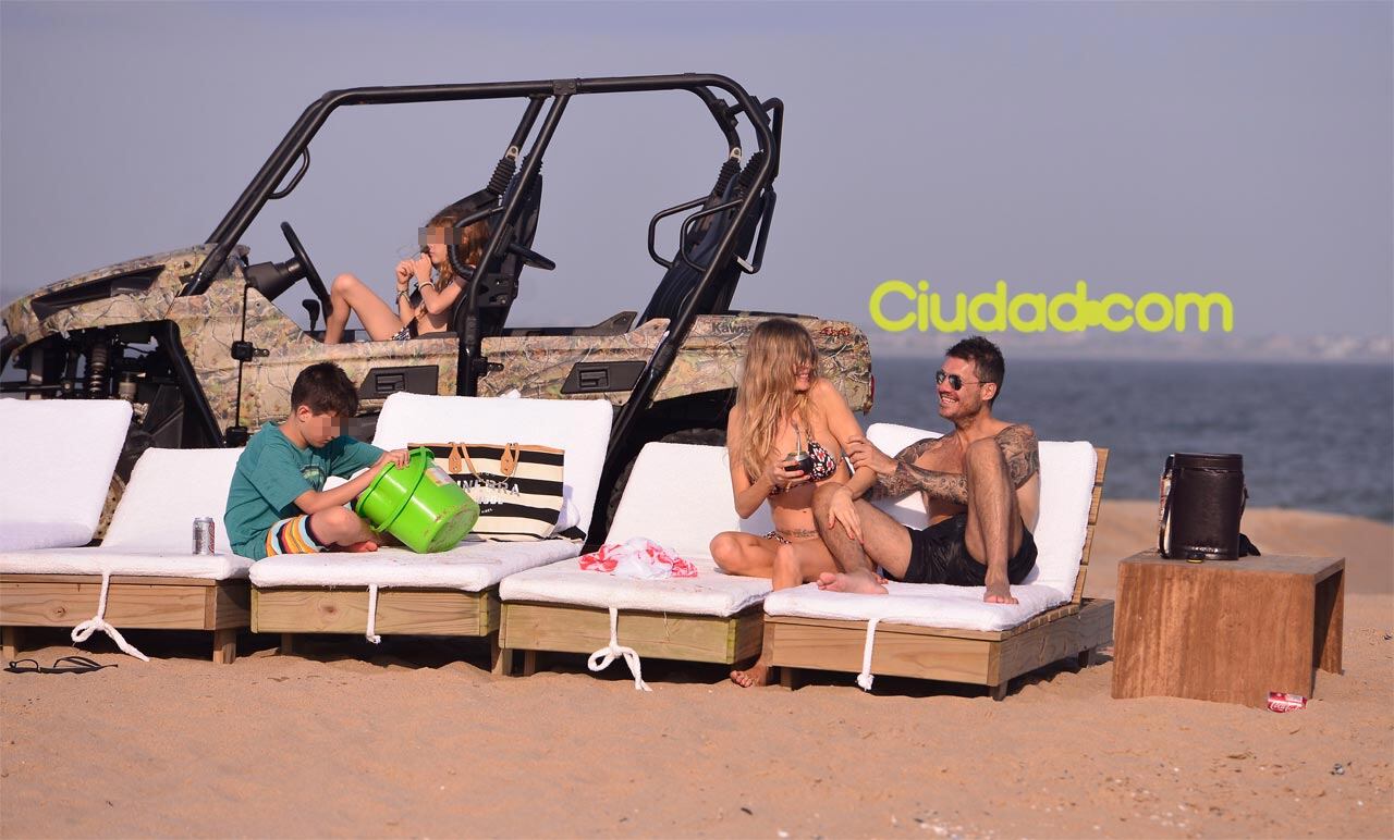 Marcelo Tinelli y Guillermina Valdes: amor y familia en Punta del Este (Fotos: TMPress). 