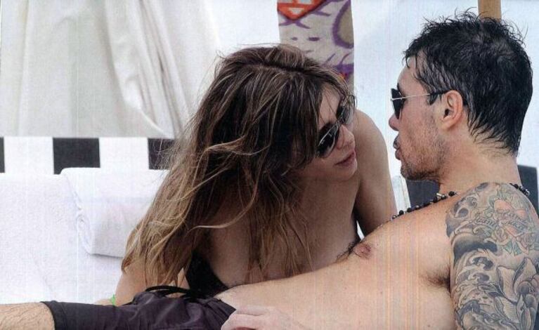 Marcelo Tinelli y Guillermina Valdés, románticos en Miami. (Foto: revista Gente)