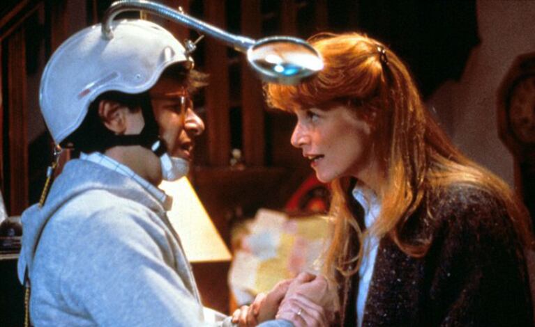 Marcia Strassman y Rick Moranis en "Querida, encogí a los niños". (Fuente: Web)