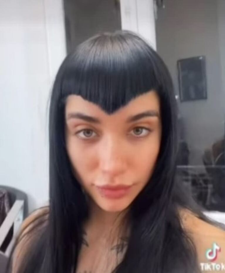 María Becerra se animó a un radical cambio de look inspirado en el que usó Natalia Oreiro años atrás