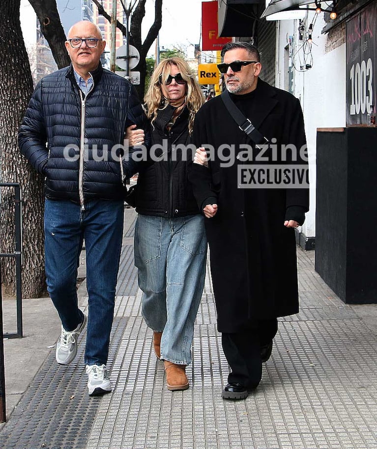 María Carámbula con su pareja Javier Timerman y el estilista Cristian Rey (Foto: Movilpress)