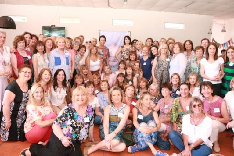 María Laura Santillán fue elegida madrina del Servicio de Voluntarias para Hospitales Damas Rosadas