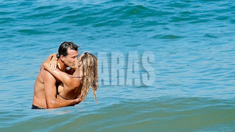 María Vázquez y Adolfo Cambiaso, apasionados. (Foto: revista Caras)