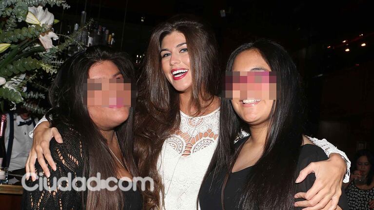 Mariana Antoniale junto a Morena y Rocío Rial (Fotos Movilpress)..jpg