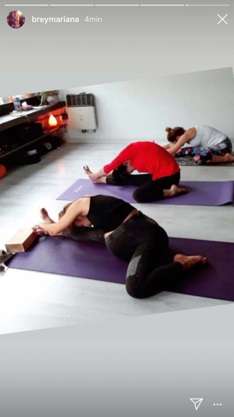 Mariana Brey y su exigente clase de yoga, ¡embarazada de 40 semanas!: "Juana en movimiento, yo también"