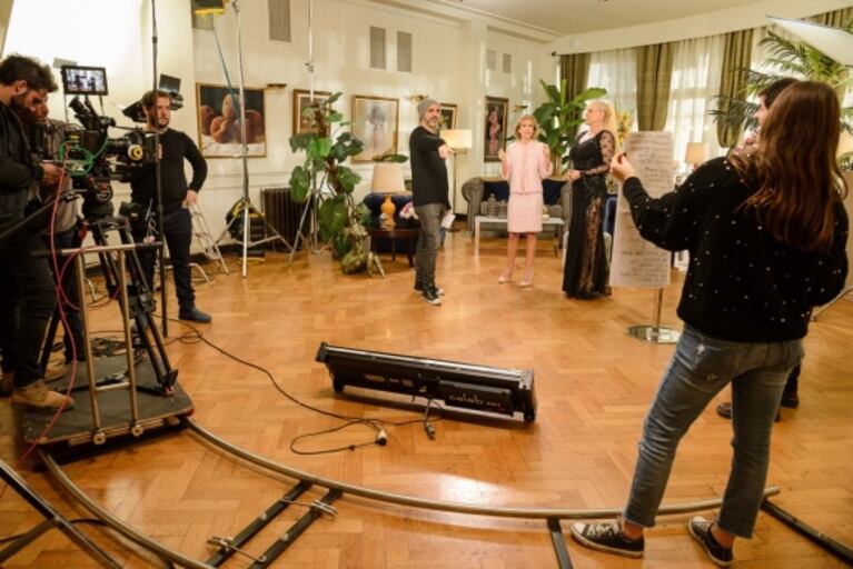 Mariana Fabbiani, como "La Chiqui" para el especial de Mirtha