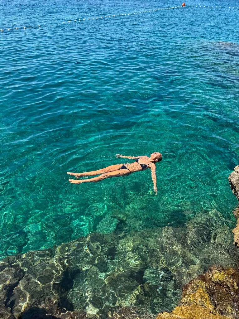 Mariana Fabbiani deslumbró desde el Mediterráneo con sus vacaciones. Crédito: Instagram