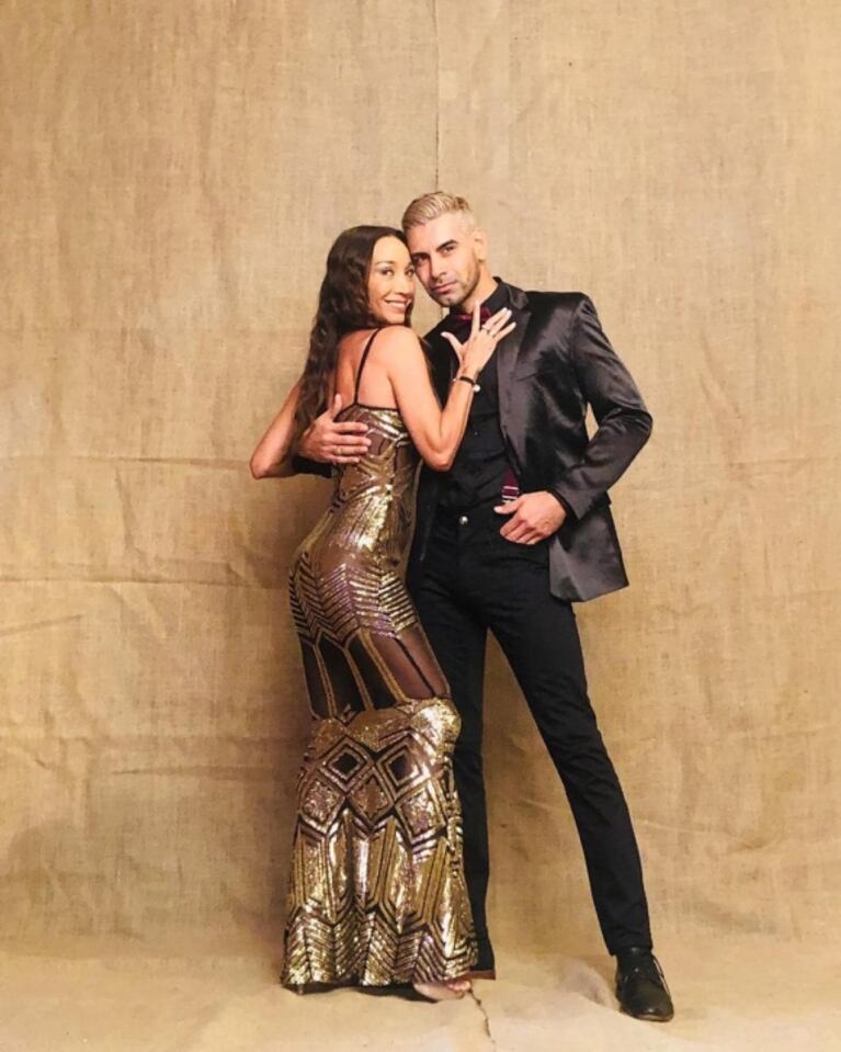 Mariano Caprarola, crítico con los looks de Silvina Escudero y Mora Godoy: ¿las peores vestidas de la foto del Súper Bailando? 