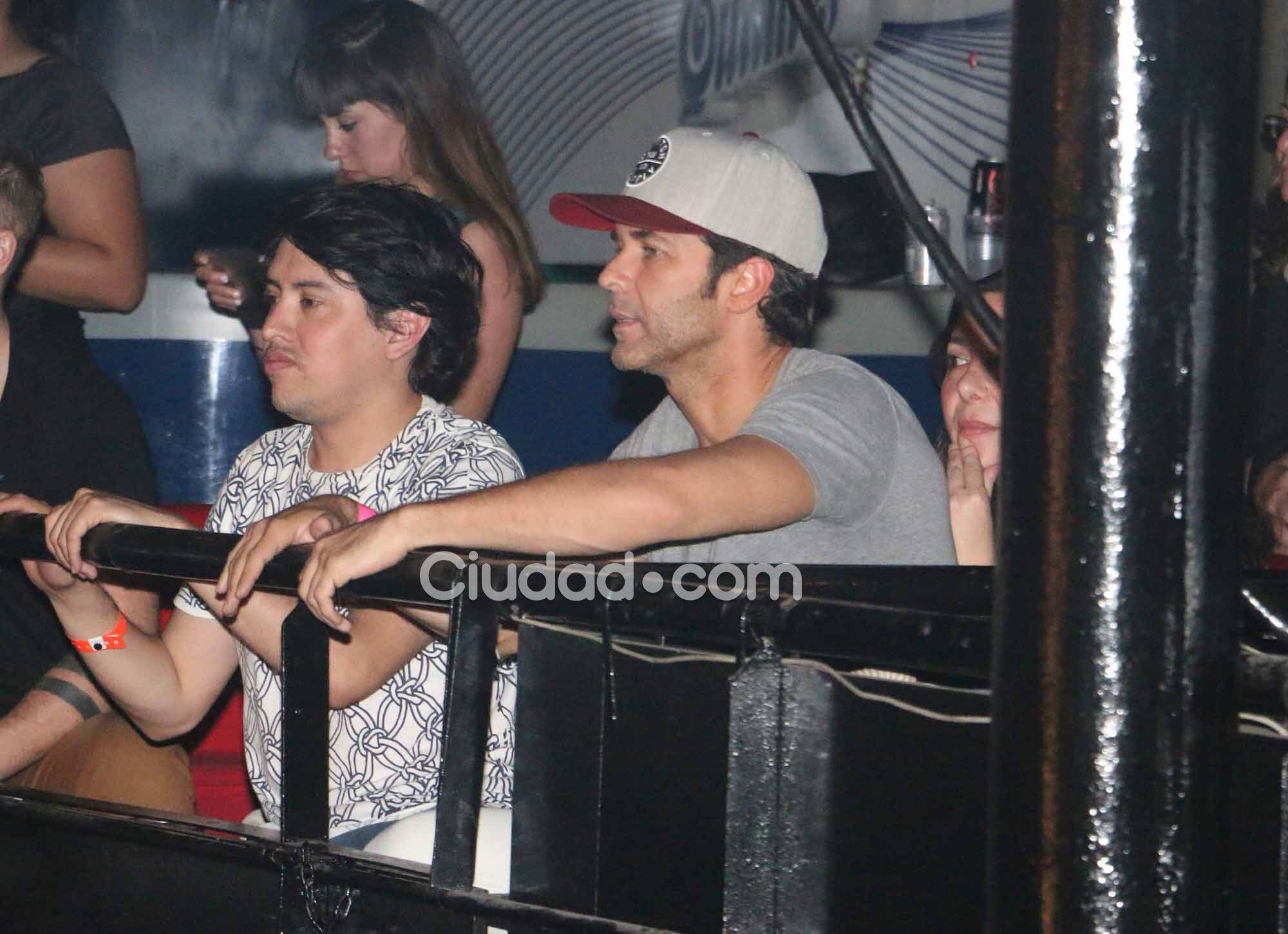 Mariano Martínez, el fan número 1 de Lali Espósito en La Trastienda (Fotos: Movilpress). 