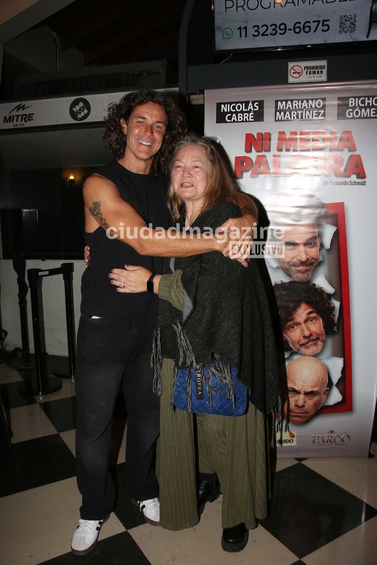 Mariano Martínez y su mamá, Patricias Rojas (Foto: Movilpress)