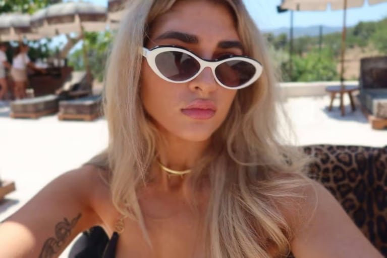 Marta Fort deslumbra en Ibiza. CRÉDITO: Instagram/@martacfort