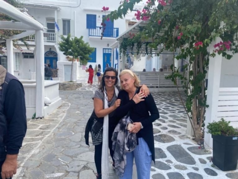 Marta González y su hija celebraron con un viaje haberse recuperado las dos del cáncer: "Juntas y vivas"
