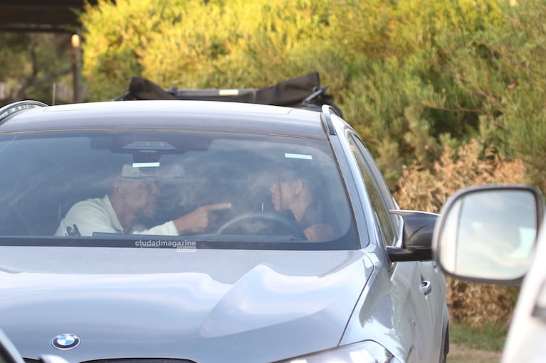 Martín Demichelis y Micaela Benítez discuten en el auto. Foto: RS Fotos