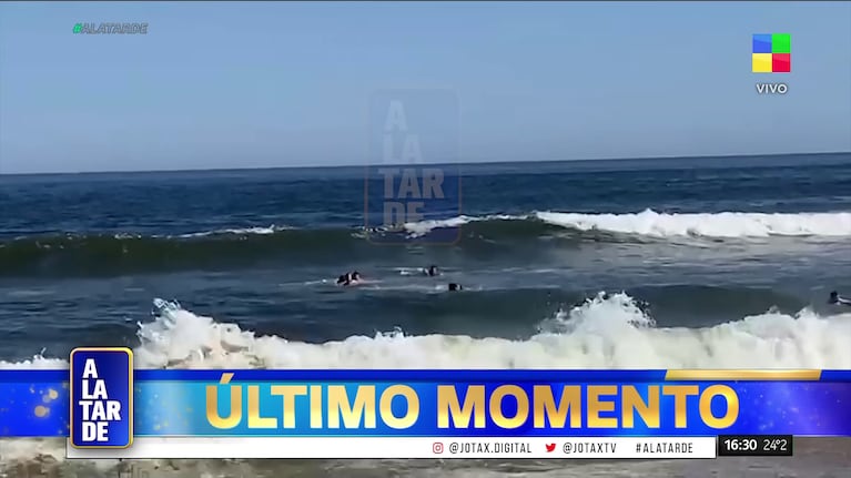 Martín Demichelis y su hijo Bastián fueron rescatados del mar en Punta del Este el 31 de diciembre (Foto: captura de América).