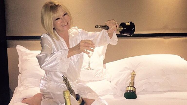 Martín Fierro 2015: la divertida foto de Soledad Silveyra brindando con una estatuilla