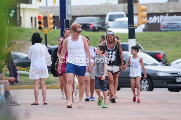 Martín Liberman y sus primeras vacaciones, tras la separación: días de playa junto a su hijo, Blas