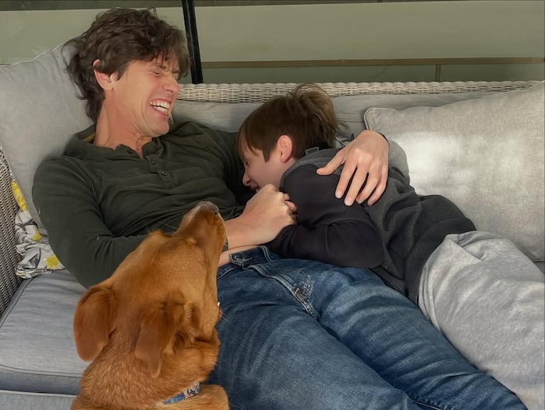 Martín Lousteau y Gaspar, su hijo con Carla Peterson. (@petersoncarla)