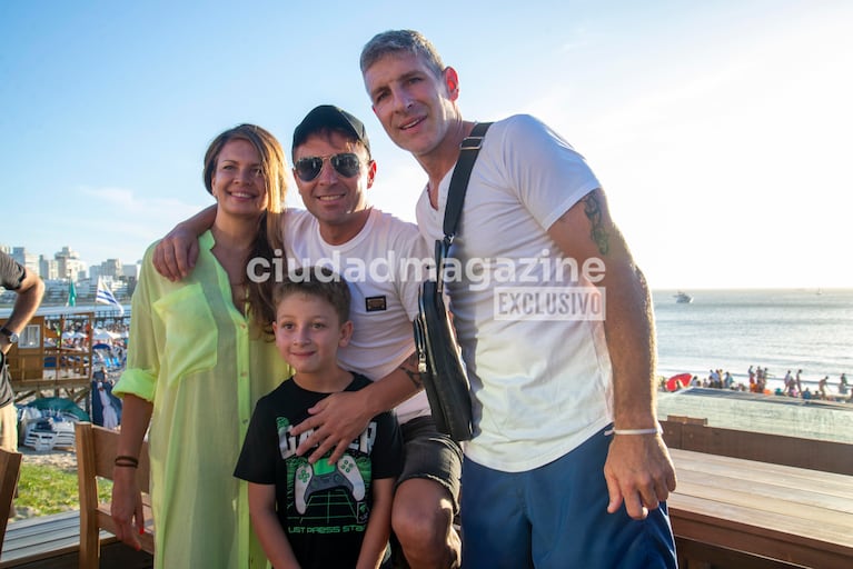 Martín Palermo, Jessica Geneux y Gianluca (RS Fotos)