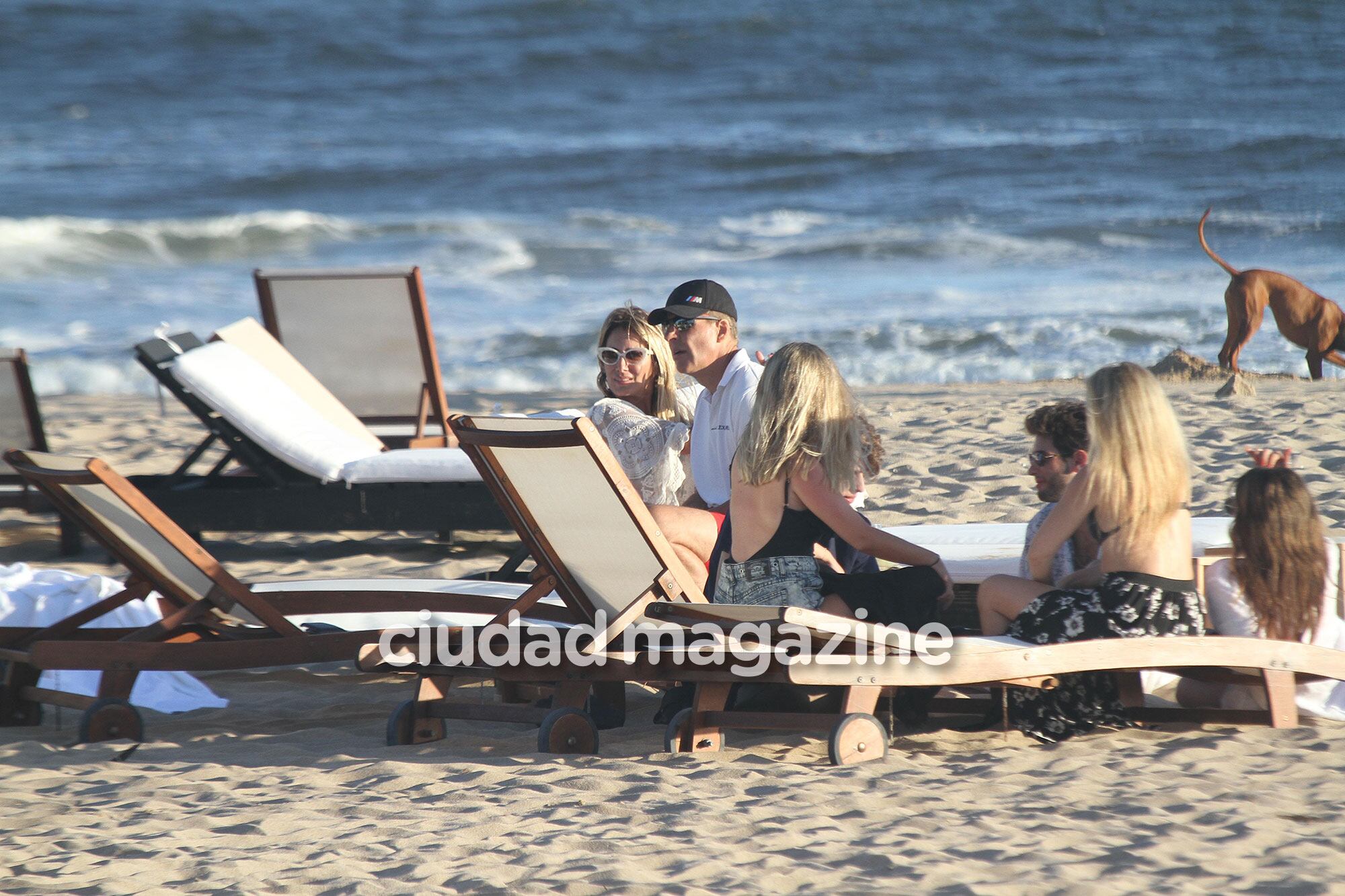 Martín Redrado y su nueva novia, Lulu Sanguinetti, en Punta del Este (Foto: GM Press)