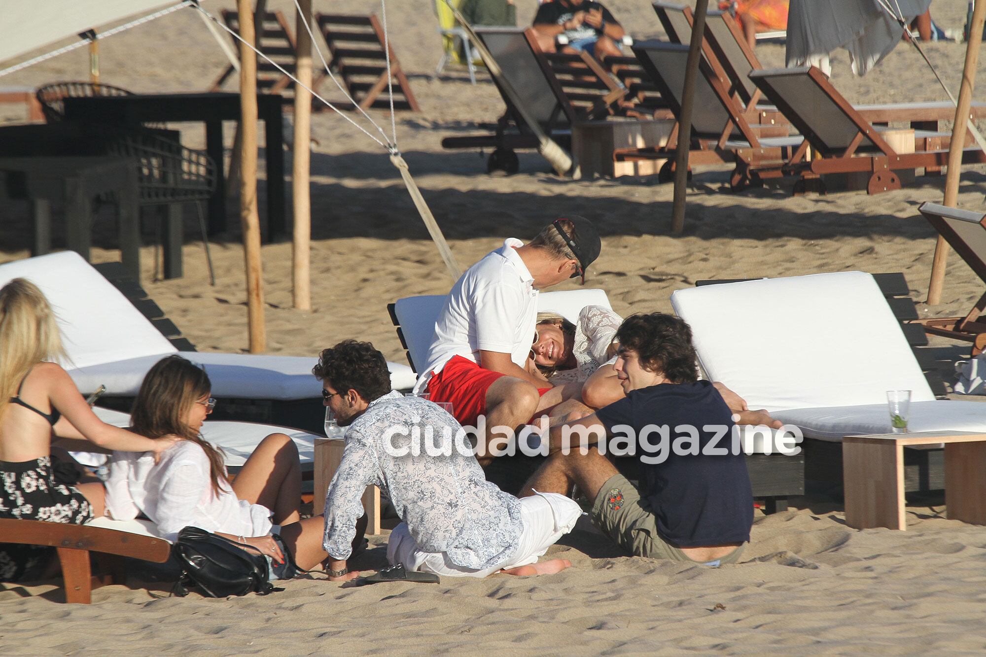 Martín Redrado y su nueva novia, Lulu Sanguinetti, en Punta del Este (Foto: GM Press)