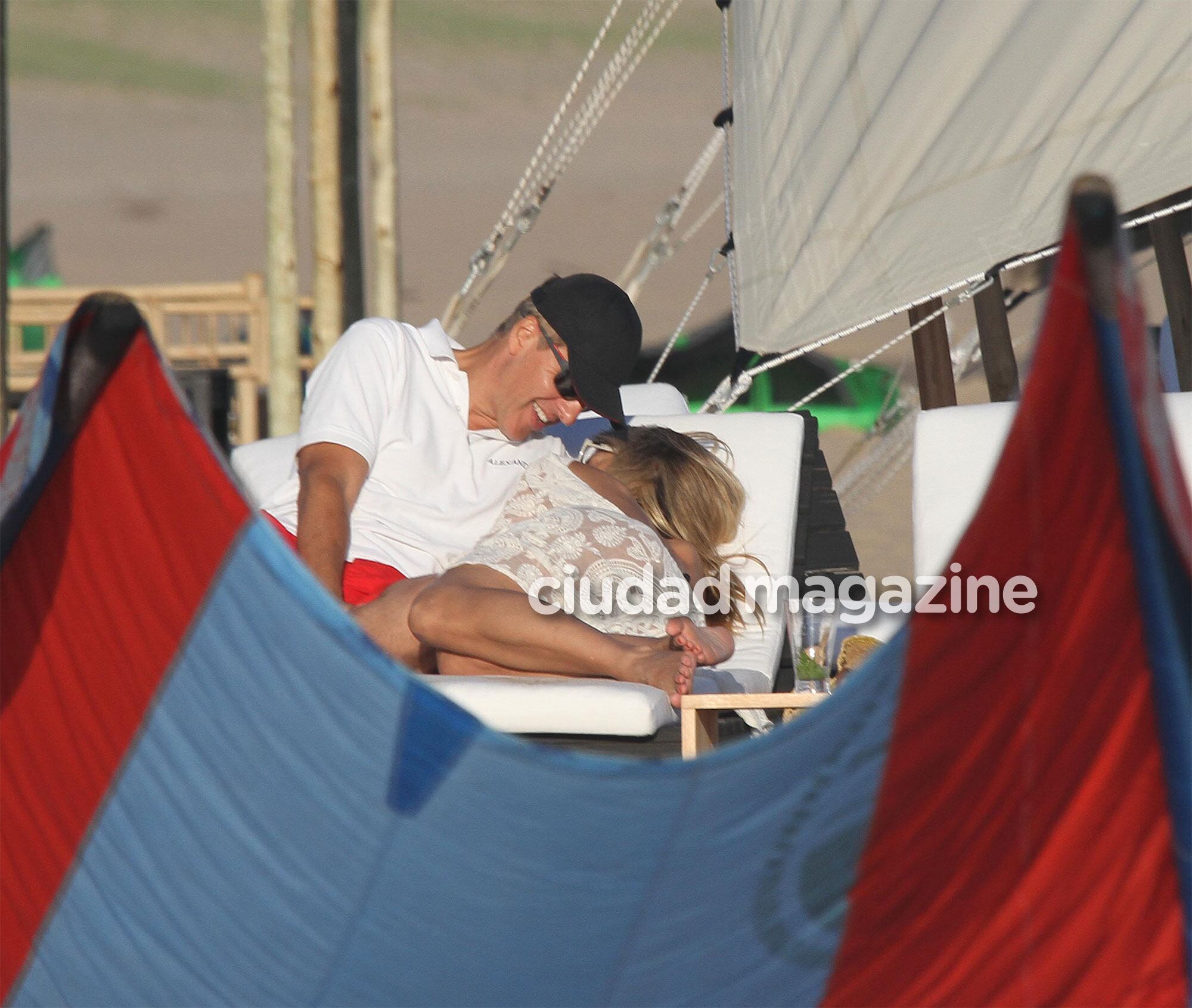 Martín Redrado y su nueva novia, Lulu Sanguinetti, en Punta del Este (Foto: GM Press)