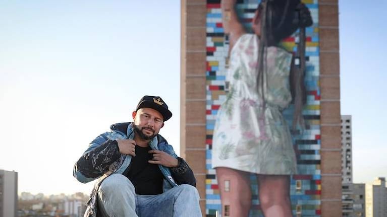Martín Ron, el artista argentino que inspira con sus murales hiperrealistas