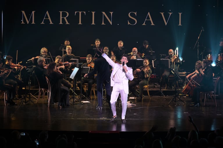 Martín Savi deslumbró en el Teatro Avenida