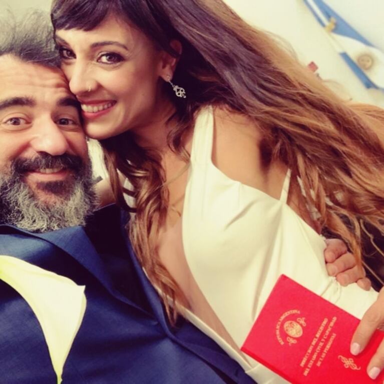 Martina Gusmán y Pablo Trapero se casaron en plena pandemia, tras 20 años de amor: "Sí, quiero"