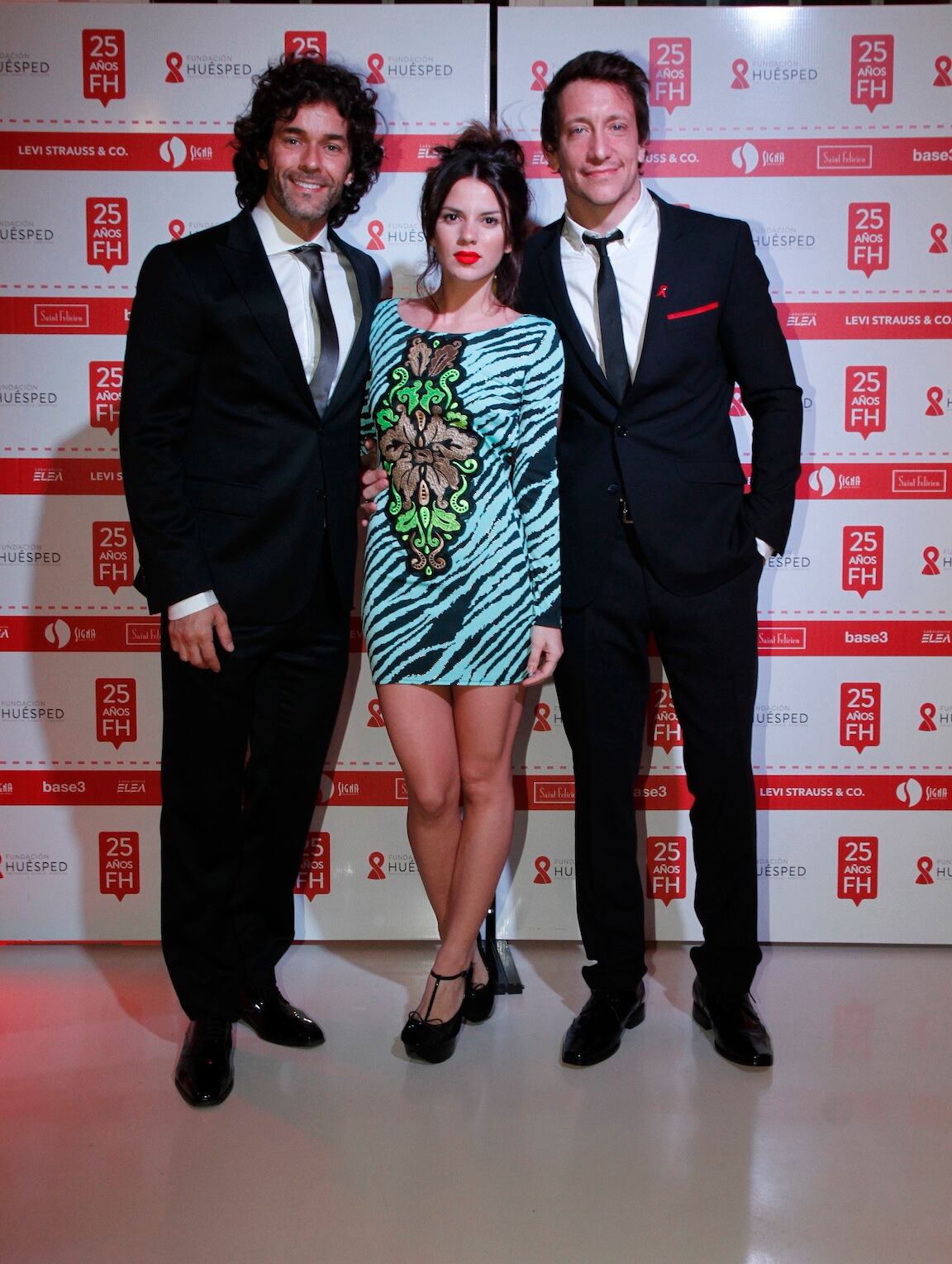 Martínez, Gimena Accardi y Nico Vázquez, en la gala por los 25 años de Fundación Huésped. (Foto: Consuelo Oppizzi)