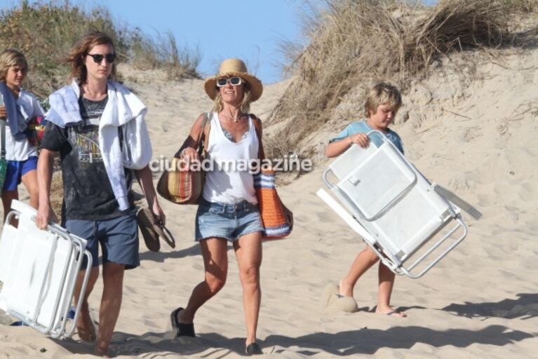 Maru Botana y sus hijos en José Ignacio: días de playa, arena y sol en familia