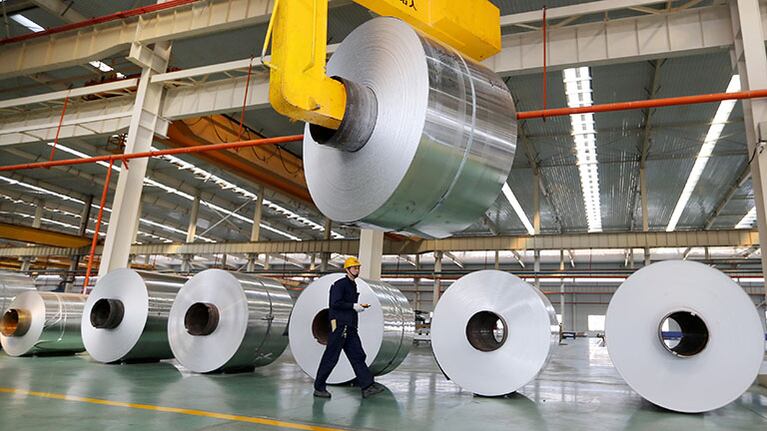 Más de 640 fábricas vuelven a operar en toda la Argentina